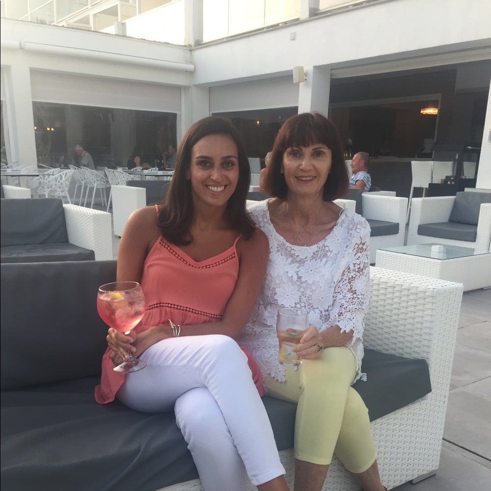 Meet your Posher, Rose